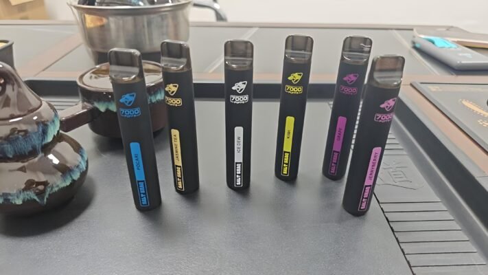 鯊克拋棄式電子煙